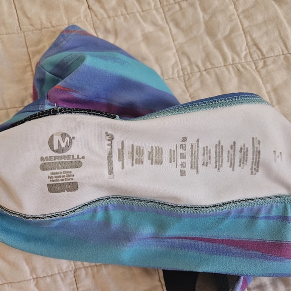 Merrell Sports Bra (1225) - Picture 3 of 4